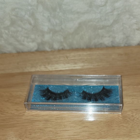 Beauty Bundle - Picture 7 of 7